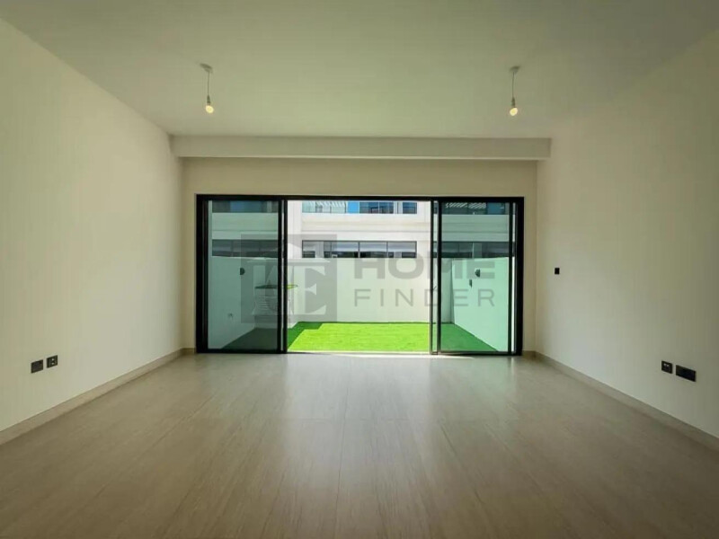 Townhouse for Rent in Damac Lagoons - Santorini 1, Dubai - Brand new I Fitted kitchen I Close to the park at 170000 AED