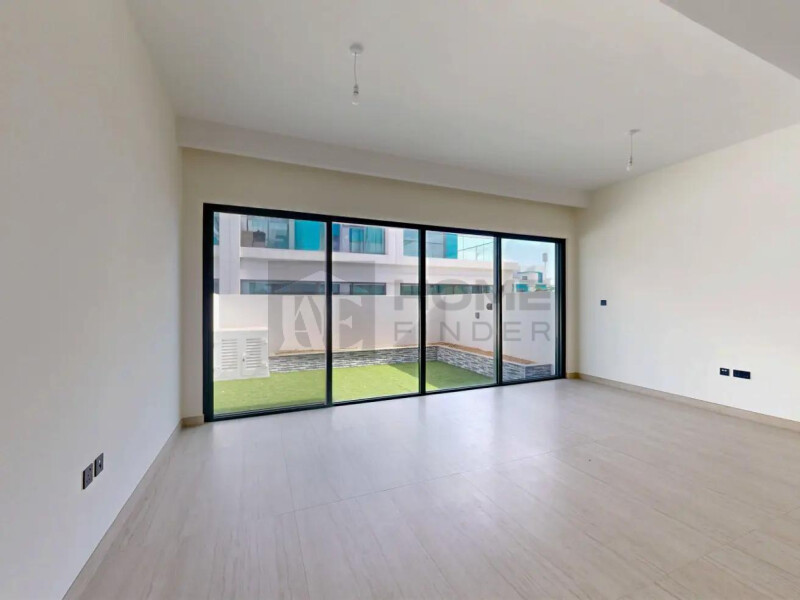 Townhouse for Rent in Damac Lagoons - Santorini 1, Dubai - Private Garden | 3BR Townhouse | 1 Cheque at 140000 AED
