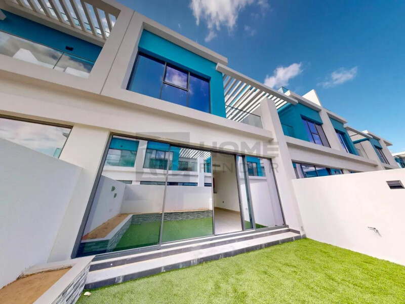 Townhouse for Rent in Damac Lagoons - Santorini 1, Dubai - Private Garden | 3BR Townhouse | 1 Cheque at 140000 AED