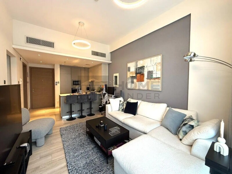 Apartment for Sale in Oxford Residence 2 - Jumeirah Village Circle, Dubai - Vacant | Pool View | Well Maintained at 1140000 AED
