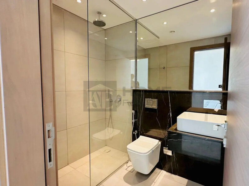 Apartment for Sale in Oxford Residence 1 - Jumeirah Village Circle, Dubai - Spacious 1BR | High Floor | Walk-in Closet | Community View | Oxford Residence 2 JVC at 1189999 AED