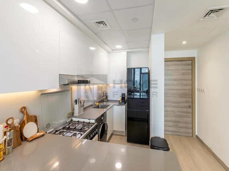 Furnished 1BR Apartment for Rent in Bloom Tower C