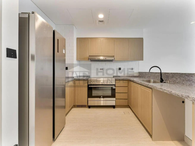 Townhouse for Rent in Santorini's - Damac Lagoons, Dubai - Unfurnished | Modern Layout | Balcony View at 170000 AED