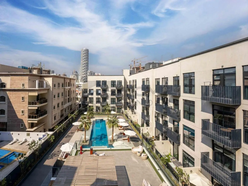 Apartment for Sale in Beverly Residence 1 - Jumeirah Village Circle, Dubai - Pool View | Vacant Now | Study | Large Terrace at 1940000 AED