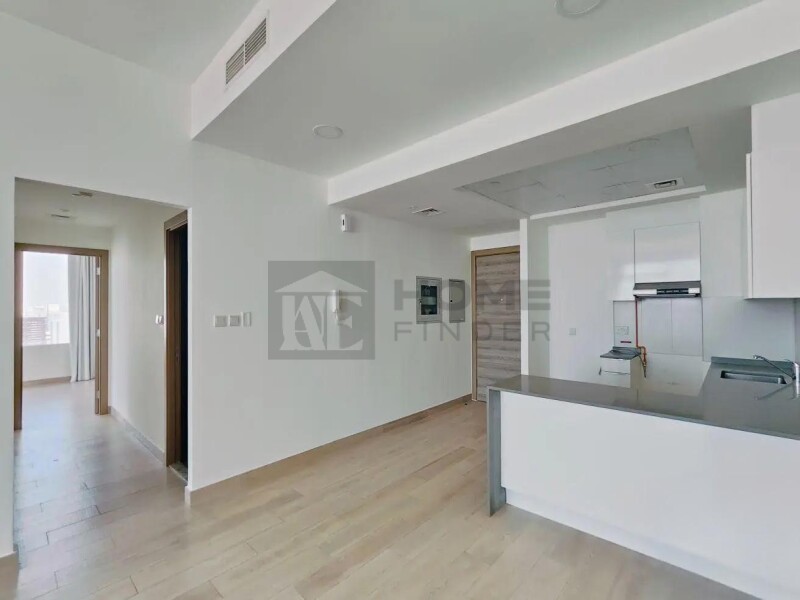 Apartment for Sale in BLOOM TOWERS A - JVC, Dubai - High Floor | Vacant | Multiple Options | Ready | at 1550000 AED