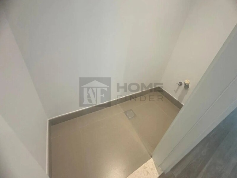 Apartment for Sale in Belgravia Heights 2 - Jumeirah Village Circle, Dubai - Hot Deal | Vacant on Transfer | White Goods at 2190000 AED