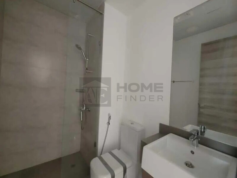 Apartment for Sale in Bloom Tower B - Jumeirah Village Circle, Dubai - Skyline View |Premium Layout |High Floor at 75000 AED