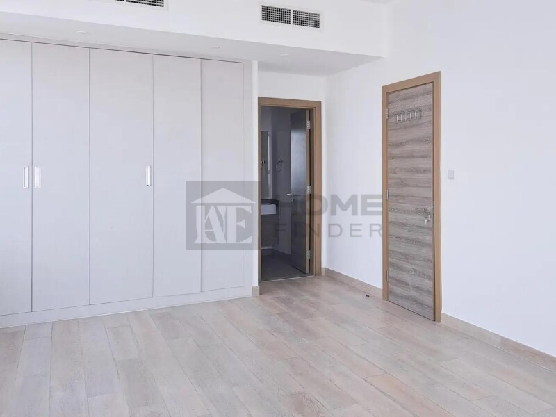 Apartment for Rent in Bloom Tower B - Jumeirah Village Circle, Dubai - Best Price | Unfurnished | Ready To Move at 65000 AED