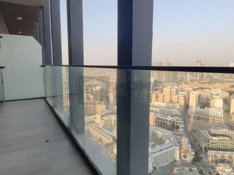 Apartment for Rent in Bloom Towers A - Jumeirah Village Circle, Dubai - Modern elegance | High Floor | Marina Skyline View at 65000 AED