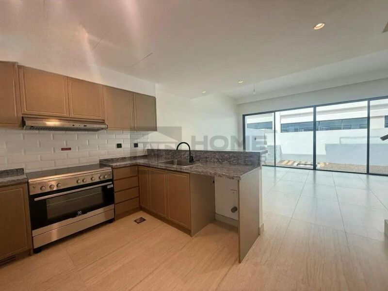 Townhouse for Rent in Damac Lagoons - Santorini 2, Dubai - LANSCAPED GARDEN | CLOSE TO CENTRAL LAGOON at 164000 AED