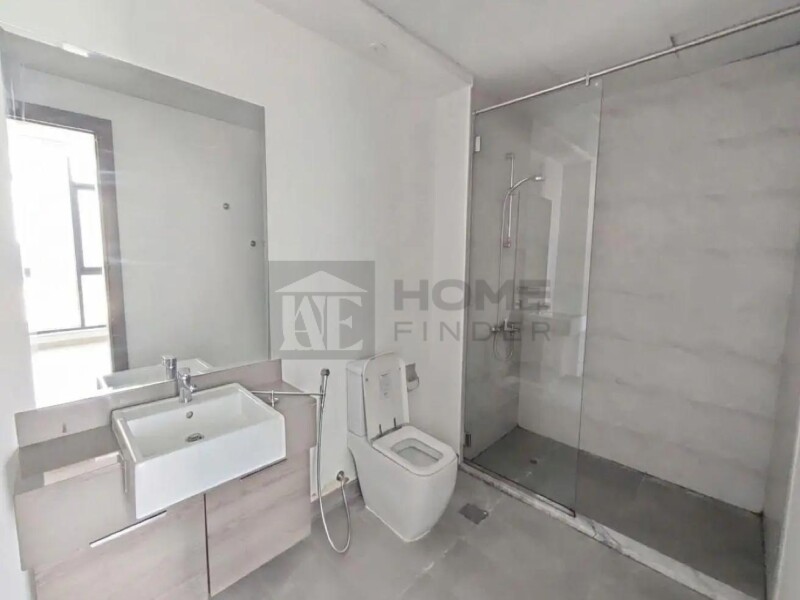 Apartment for Rent in Bloom Tower A - Jumeirah Village Circle, Dubai - Vacant Unit | High Floor | Skyline View at 135000 AED