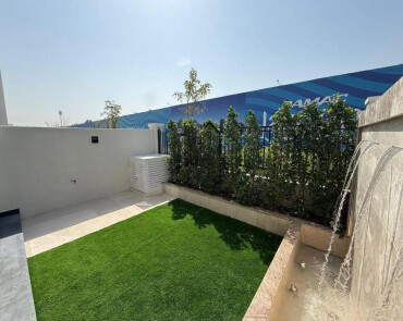 Single Row | Brand New | Landscaped Garden | Ready