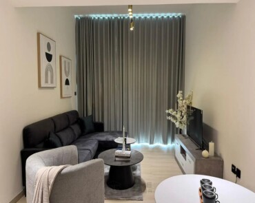 Premium 1BR | Vacant | Fully Furnished | 6 cheques