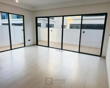CORNER END UNIT | LARGE LAYOUT |READY TO MOVE SOON