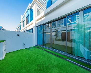 Beautiful Home | 5 Bed Townhouse | Spacious